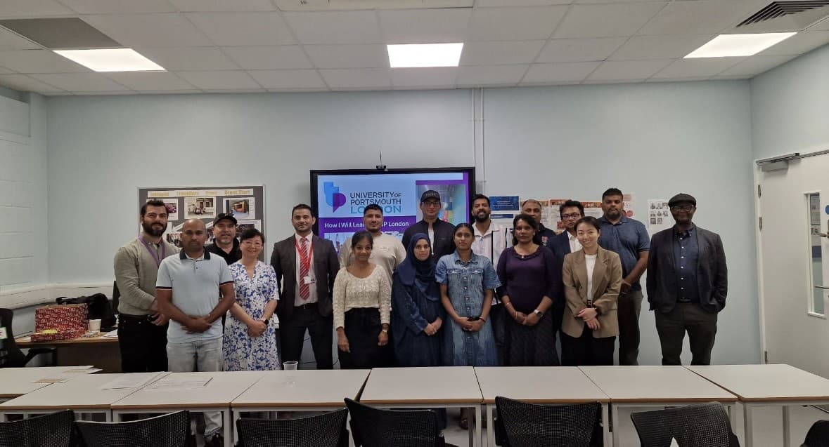 LCK Academy students on campus